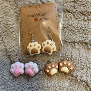 🐾 Paw Earrings!
